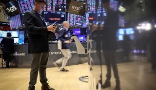 盤前：納指期貨跌1.5% 市場(chǎng)面臨“解放日”考驗(yàn)