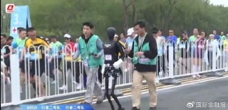人形機(jī)器人馬拉松刷屏，冠亞季軍什么來頭？“頂流”宇樹科技回應(yīng)摔倒