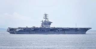 外媒：中東局勢(shì)緊張之際，美“尼米茲”號(hào)航母駛離南海向西航行