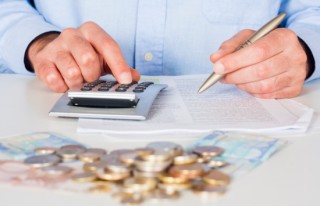 月內(nèi)3億元資金搶灘信托理財(cái)，上市公司尋找低利率時(shí)代收益突破口