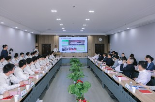 雷軍：我在武大雷軍班的班會(huì)上發(fā)言