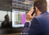 百億元爆款三年縮水80％，27年量化元老謝幕，中信保誠困局何解？