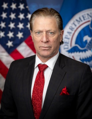 美聯邦應急管理局局長稱不知美國有颶風季 員工震驚