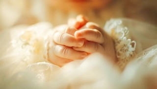 上官正義舉報杭州別墅區(qū)暗藏非法代孕活動，杭州衛(wèi)健委：查封涉事場所