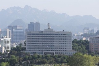 重回青瓦臺(tái) 復(fù)蘇經(jīng)濟(jì) 彌合社會(huì)裂痕 韓國新總統(tǒng)有哪些執(zhí)政計(jì)劃？