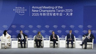 達(dá)沃斯熱議貿(mào)易戰(zhàn)無(wú)贏家，關(guān)稅和地緣局勢(shì)導(dǎo)致FDI降溫｜2025夏季達(dá)沃斯