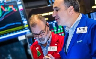 盤前：道指期貨跌0.36% 史上規(guī)模最大三巫日降臨