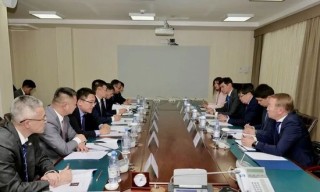 中國進(jìn)出口銀行董事長陳懷宇在哈薩克斯坦開展工作調(diào)研