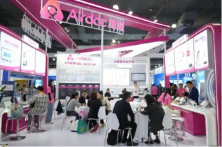 重磅！鷹瞳Airdoc-AIFUNDUS 2.0眼底多病種AI診斷系統(tǒng)獲NMPA認(rèn)證，并亮相COOC 2025
