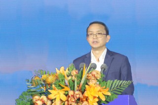 中國醬香白酒核心產(chǎn)區(qū)·仁懷醬香酒品牌推介會在成都舉行 常文松王新國致辭 秦書堯作主題對話