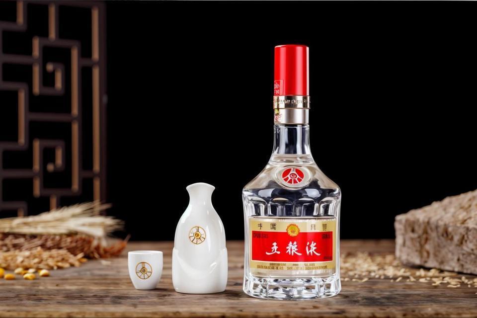 萬(wàn)億市值坍塌！五糧液，巨輪擱淺  第1張