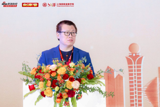 新浪財(cái)經(jīng)CEO鄧慶旭：愿和民營(yíng)企業(yè)家攜手并進(jìn)，為民營(yíng)企業(yè)搭建展示形象的平臺(tái)  第1張