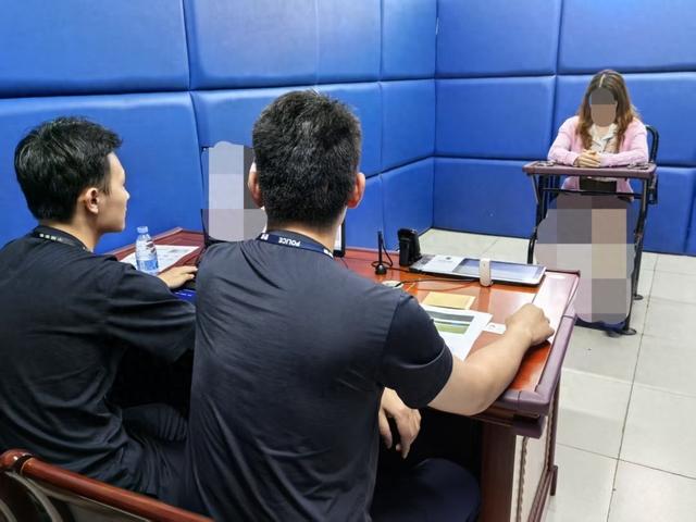 為等同行人上車竟阻擋列車車門關(guān)閉？深圳一旅客被行政拘留  第1張
