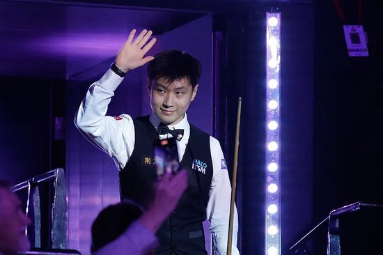 趙心童奪冠創(chuàng)歷史！中國首位斯諾克世錦賽冠軍！  第1張