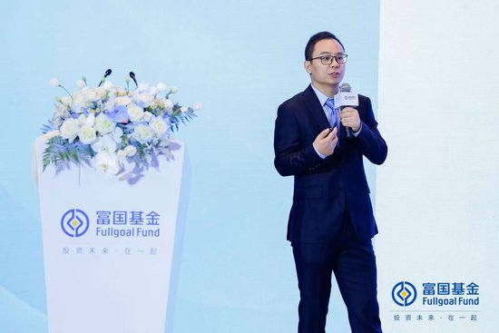 富國(guó)基金周文波：消費(fèi)板塊或迎價(jià)值重估，把握“新老交替”投資機(jī)遇  第2張